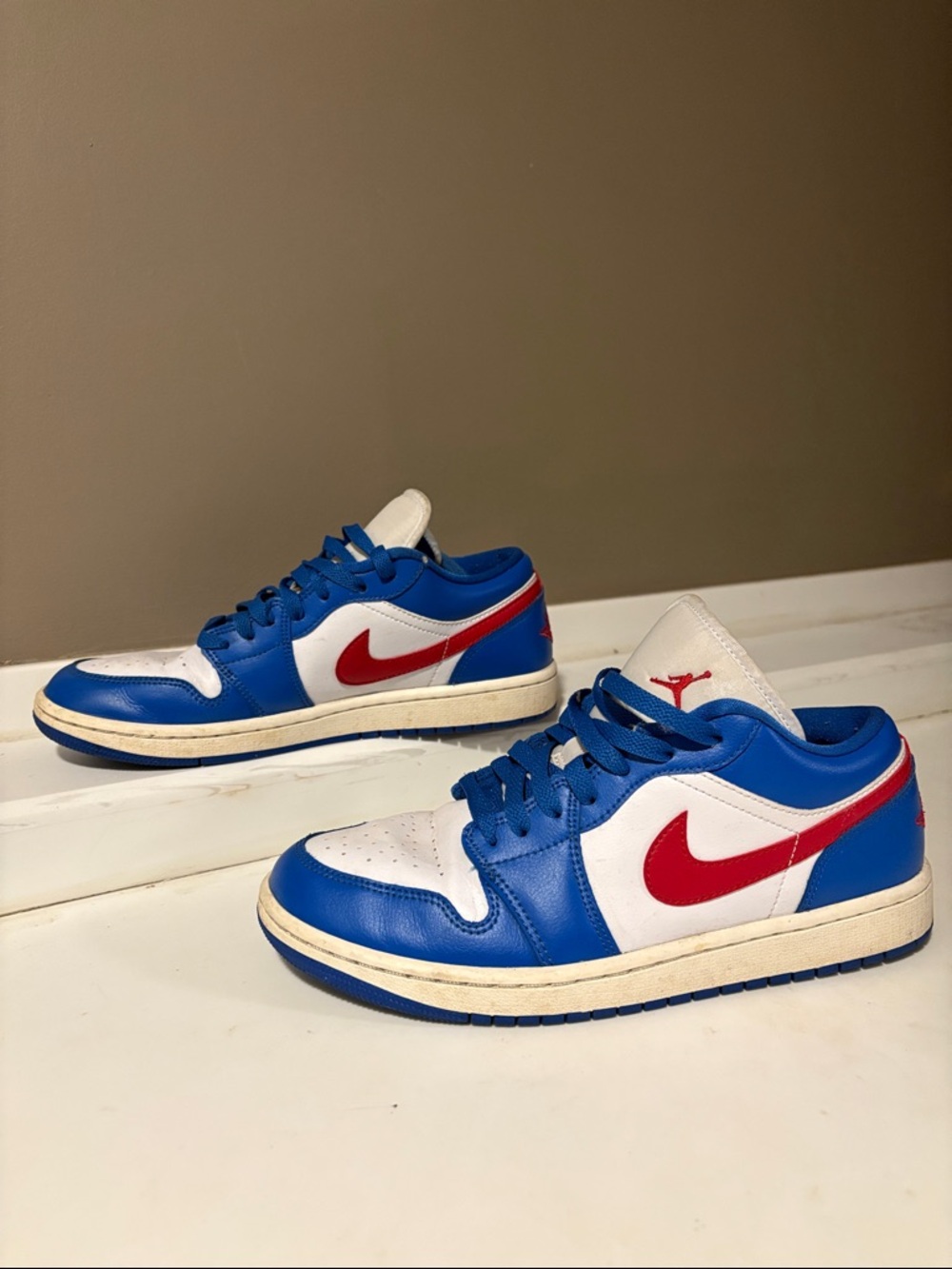 Nike Air Jordan 1 Low in the "Sport Blue Gym Red" Size 9.5